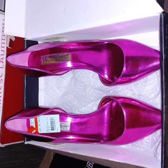 Fuchsia high heels - Picture 6 of 10